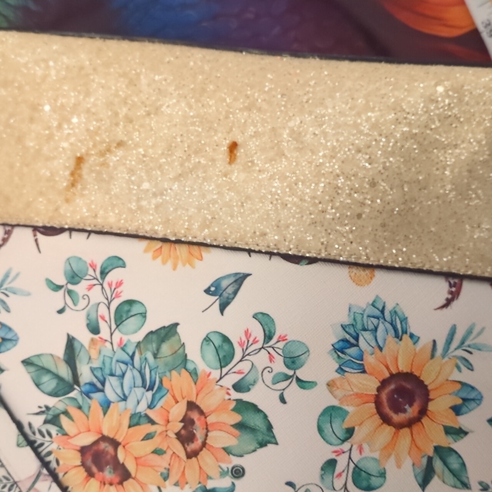 Well Used Kate Spade 🌻 Tote - Picture 13 of 17